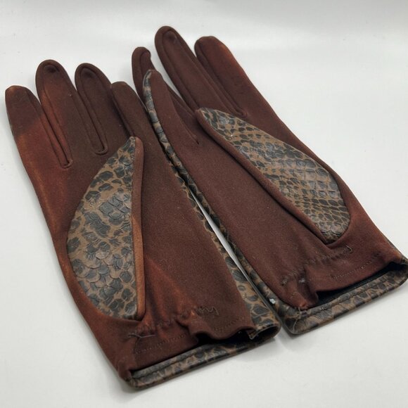 Ladies vintage faux leather snake skin pattern gloves. Size small - Picture 4 of 5